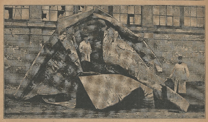 A Néprajzi Múzeum leszakított bádogteteje  (Iparcsarnok, 1921. február)