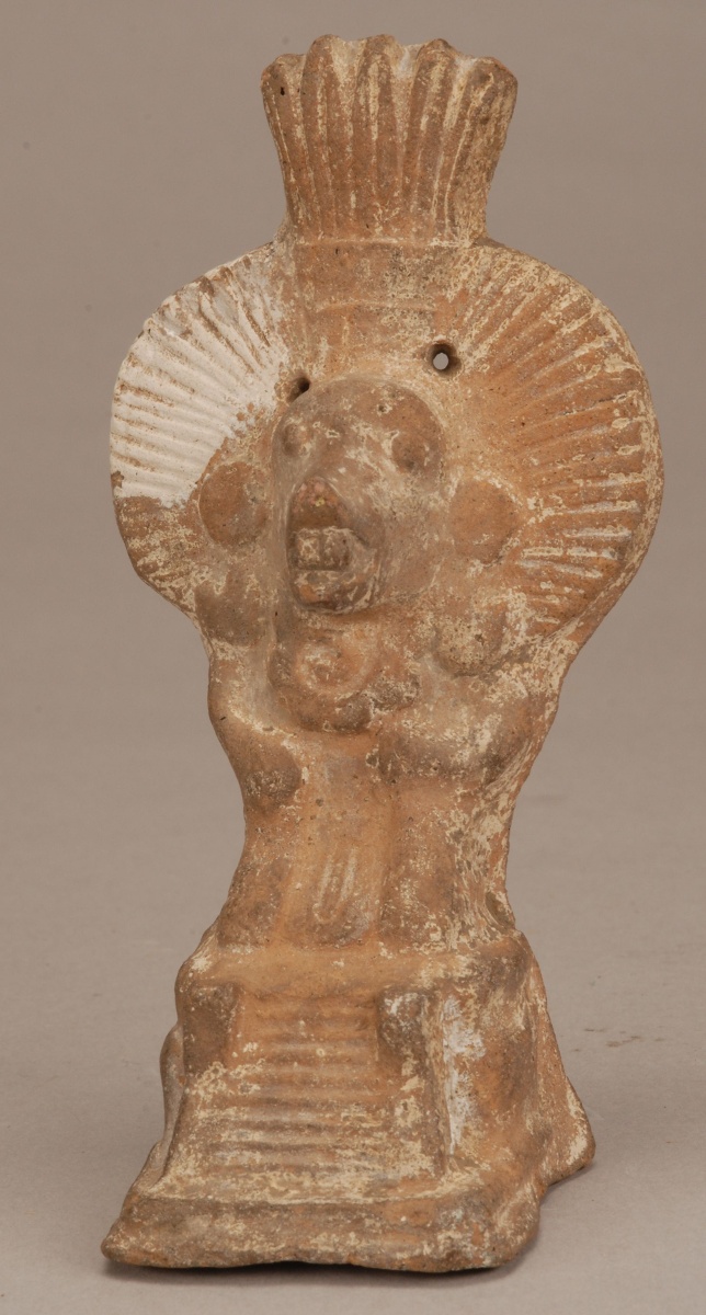 Azték piramismodell Ehecatl ábrázolással (Xántus-gyűjtemény, Néprajzi Múzeum Ltsz. 2244)