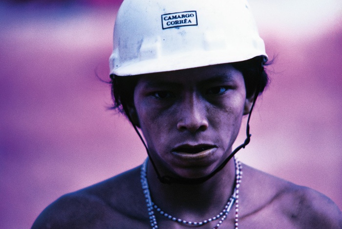 Yanomami at the work front for the construction of the North Perimetral Highway (Consequences of contact series). Roraima, 1975 (2023). Inkjet, Hahnemühle Photo Rag® Baryta 315g, 100x150 cm